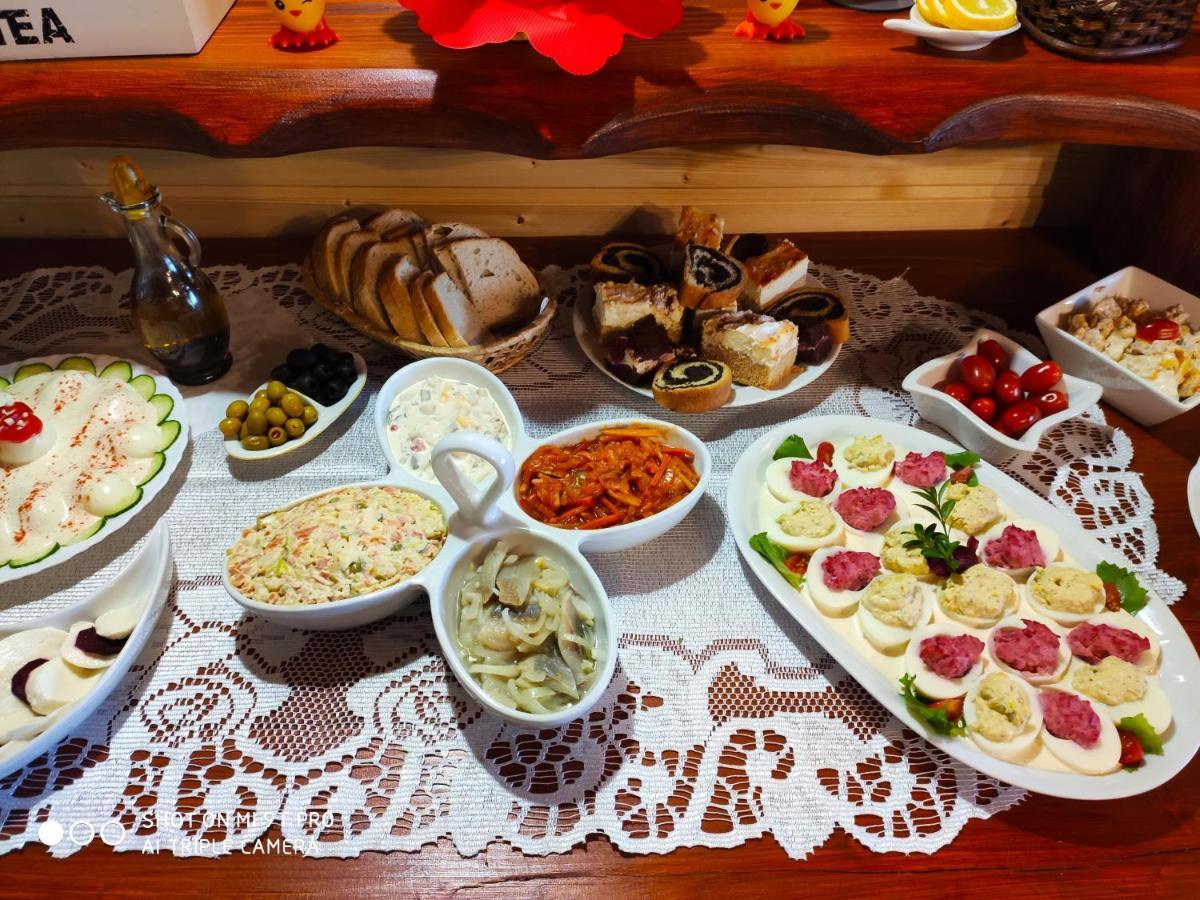 Agroturystyka Pod Kolami Myczkowce Buitenkant foto