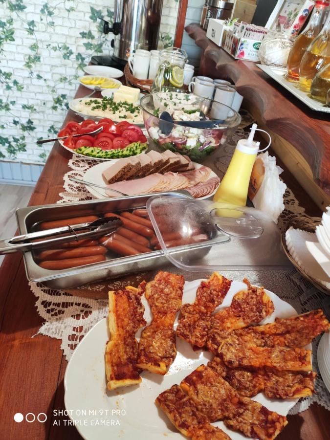 Agroturystyka Pod Kolami Myczkowce Buitenkant foto